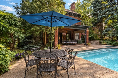 5 Undercliffe Avenue, Hamilton, ON 