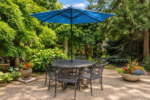 5 Undercliffe Avenue, Hamilton, ON 