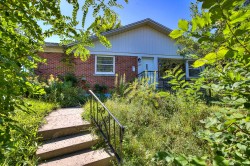 2000 Rue Dépatie Montréal (Saint-Laurent), QC H4L 4B3