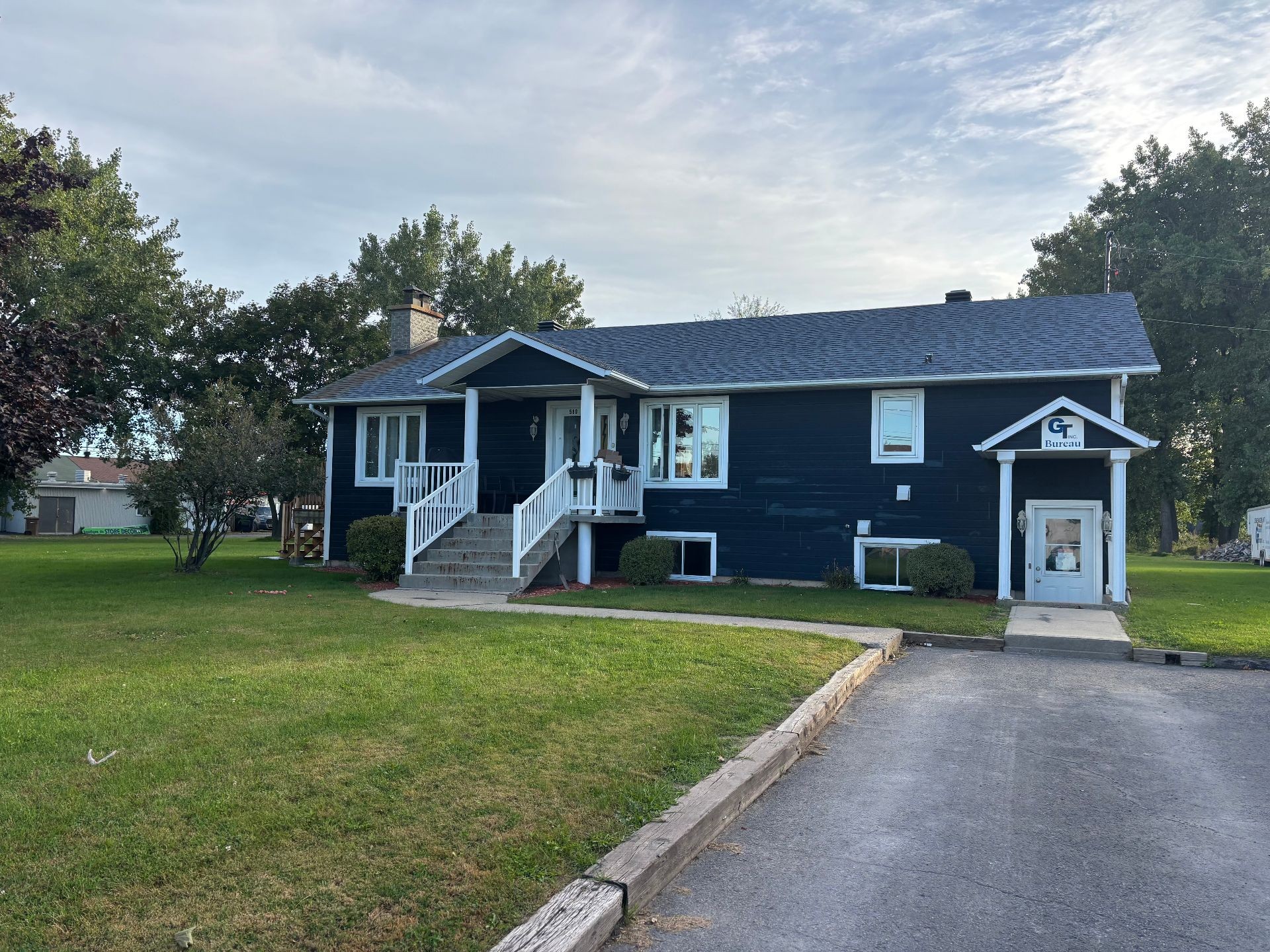 580 Rue Paul Chatel — photo 1