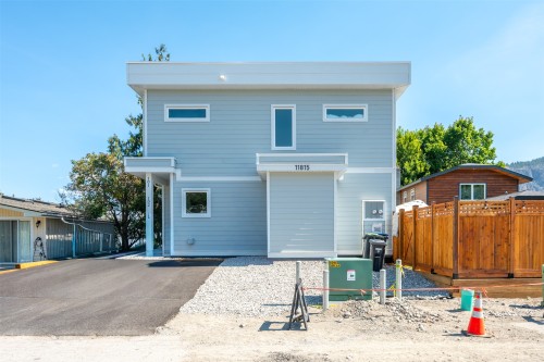 102-11815 Grant Avenue  Summerland, BC V0H 1Z8
