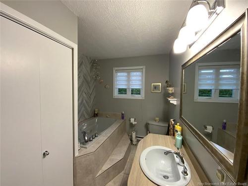 15 Victor St, Saint-Basile, NB 