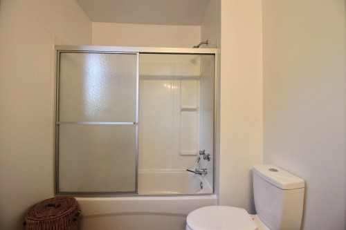 Salle de bains - 8 Rue Lanthier, Saint-André-Avellin, QC 