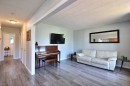 Salon - 8 Rue Lanthier, Saint-André-Avellin, QC 