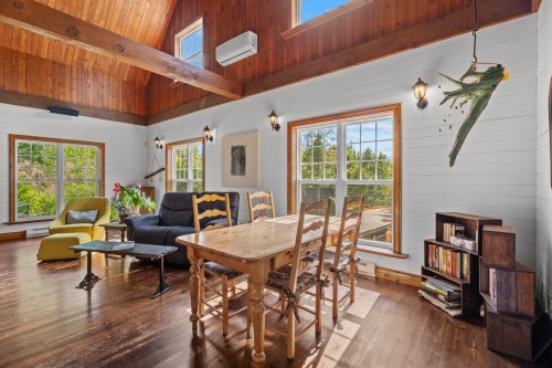 Salle à manger - 3000 Ch. Beaulne, Val-Morin, QC 