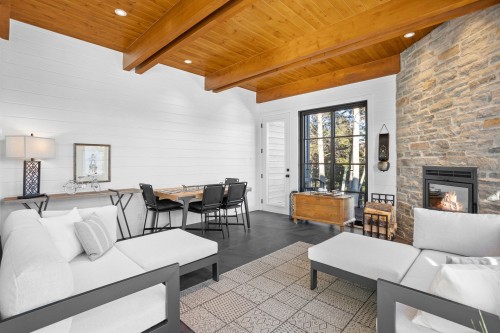 Solarium/Verrière - 2551Z Ch. De L'Étang, Sainte-Adèle, QC 