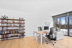 Bureau - 