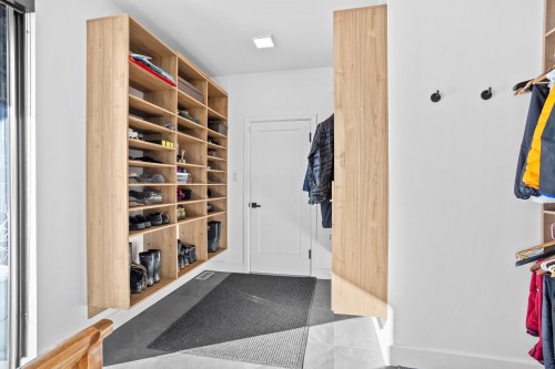 Hall d'entrée/Vestibule - 2551Z Ch. De L'Étang, Sainte-Adèle, QC 