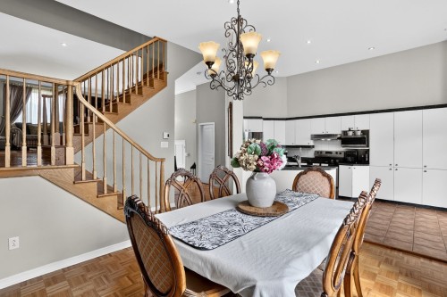 Dining Room - 586 Rue Sauvalle, Laval (Sainte-Dorothée), QC 