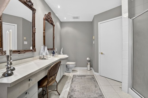 Bathroom - 586 Rue Sauvalle, Laval (Sainte-Dorothée), QC 