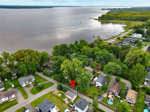 Photo aérienne - 7 Rue Pigeon, Sainte-Marthe-Sur-Le-Lac, QC 