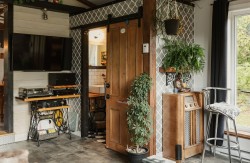 Salon - 