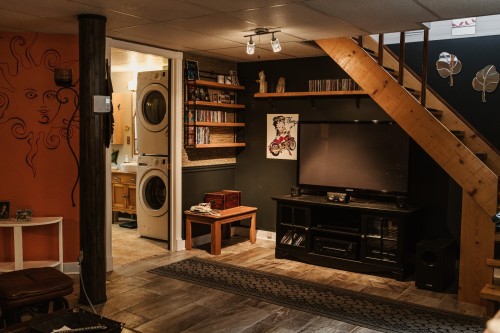 Salle familiale - 8 Ch. Du Lac-Chabot S., Saint-Ambroise, QC 