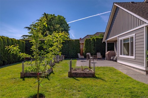 1153 Roberton Blvd, Parksville, BC 