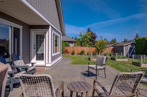 1153 Roberton Blvd, Parksville, BC 