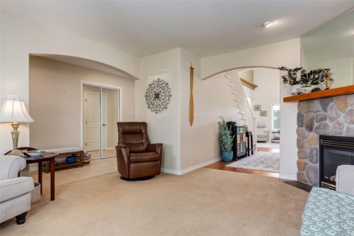 1153 Roberton Blvd, Parksville, BC 