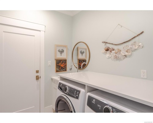 427 Cottage Dr, Qualicum Beach, BC 