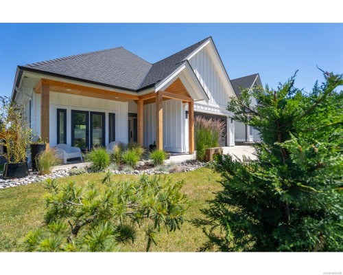 427 Cottage Dr, Qualicum Beach, BC 