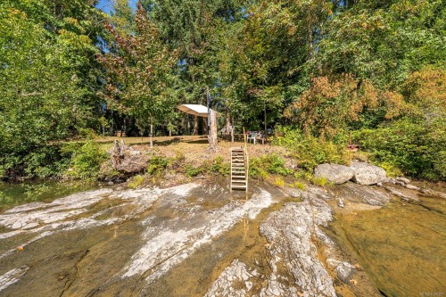 3742 James Cres, Black Creek, BC 