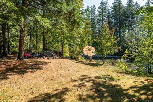 3742 James Cres, Black Creek, BC 