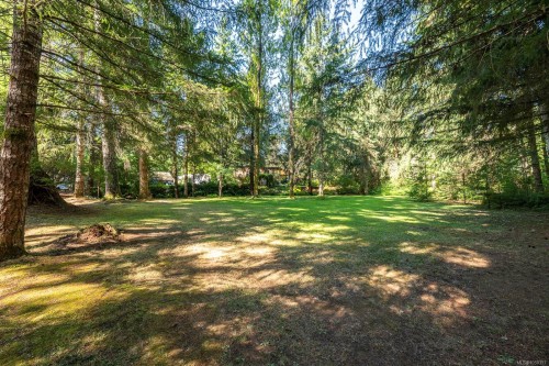 3742 James Cres, Black Creek, BC 