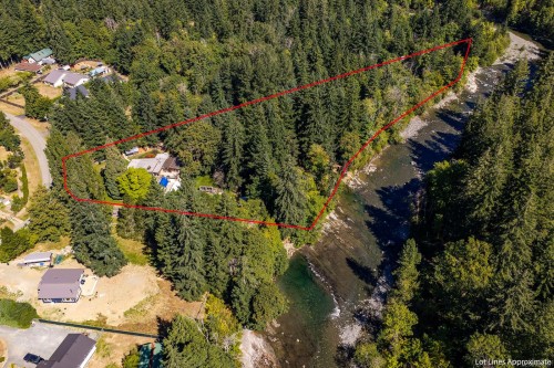 3742 James Cres, Black Creek, BC 