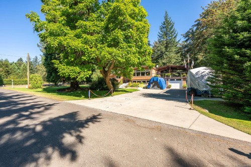 3742 James Cres, Black Creek, BC 