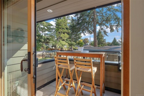 1680 Ash Rd, Saanich, BC 