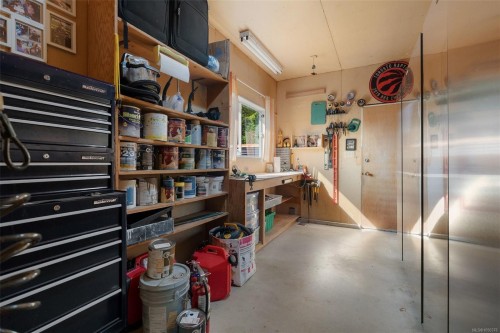 1680 Ash Rd, Saanich, BC 
