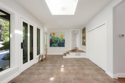 1682 Charlton Rd, Saanich, BC 