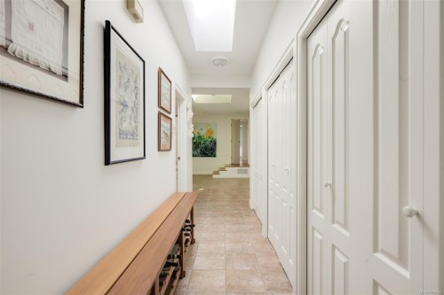 1682 Charlton Rd, Saanich, BC 