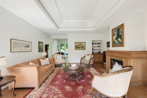 1682 Charlton Rd, Saanich, BC 