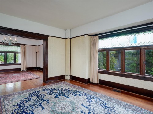 1956 Ashgrove St, Victoria, BC 