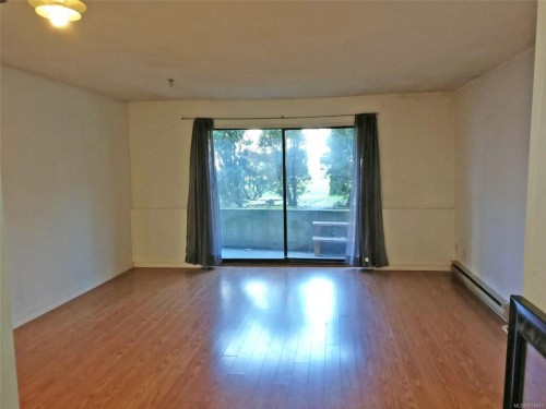 #111-900 Tolmie Ave, Victoria, BC 