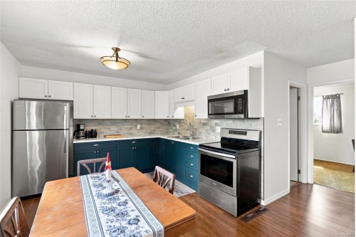 2247 Rosstown Rd, Nanaimo, BC 