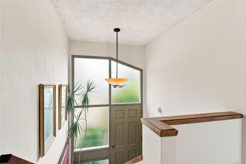 2247 Rosstown Rd, Nanaimo, BC 