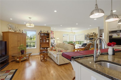 6023 Sterling Dr, Duncan, BC 
