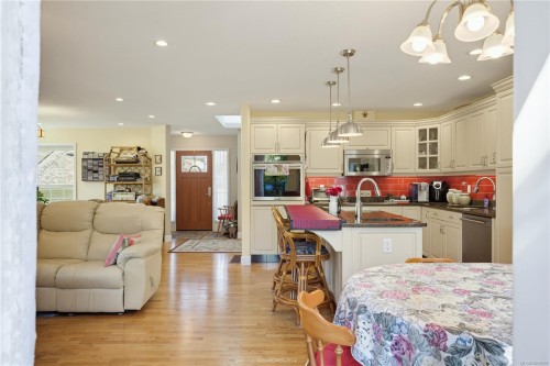 6023 Sterling Dr, Duncan, BC 
