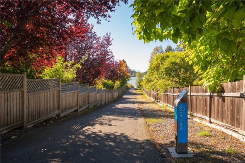 6023 Sterling Dr, Duncan, BC 