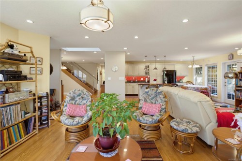 6023 Sterling Dr, Duncan, BC 