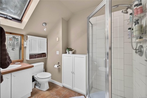 138 Bullock Creek Rd, Salt Spring, BC 