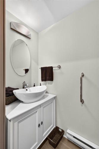 138 Bullock Creek Rd, Salt Spring, BC 