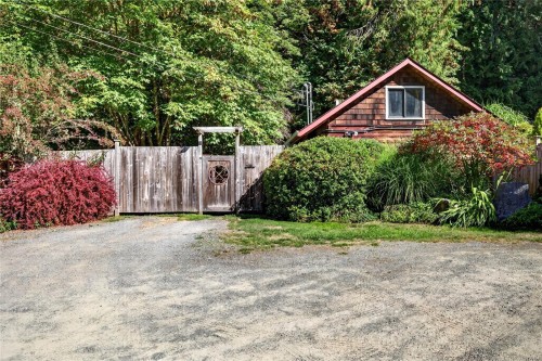 138 Bullock Creek Rd, Salt Spring, BC 