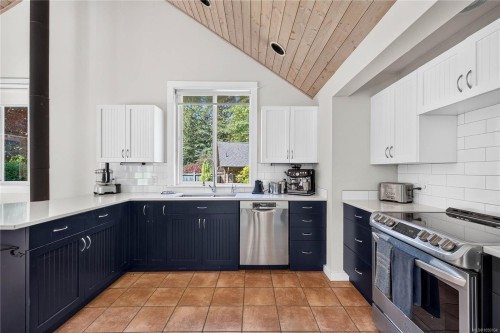 138 Bullock Creek Rd, Salt Spring, BC 