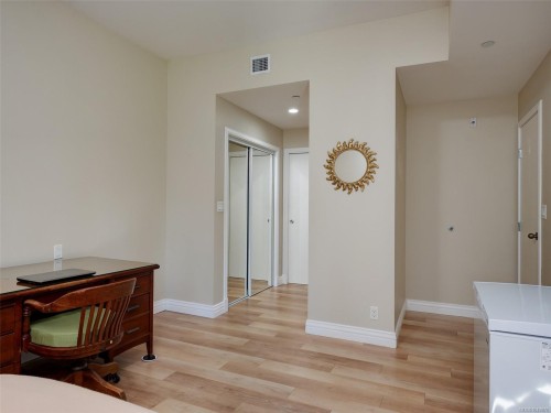 #404-1335 Bear Mountain Pkwy, Langford, BC 