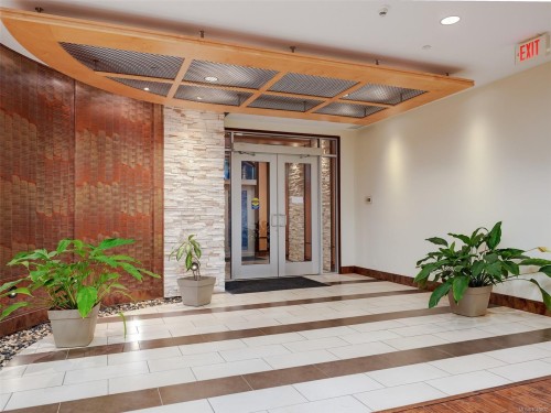 #404-1335 Bear Mountain Pkwy, Langford, BC 