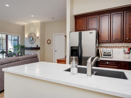 #404-1335 Bear Mountain Pkwy, Langford, BC 