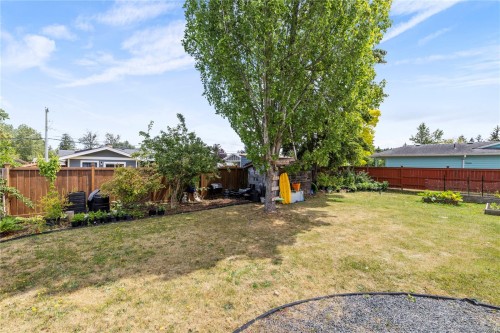384 Mckillop Dr, Parksville, BC 