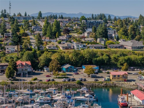 725 Thulin St, Campbell River, BC 