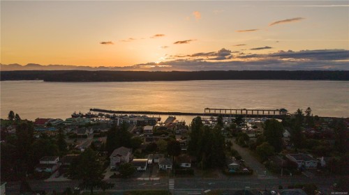 725 Thulin St, Campbell River, BC 